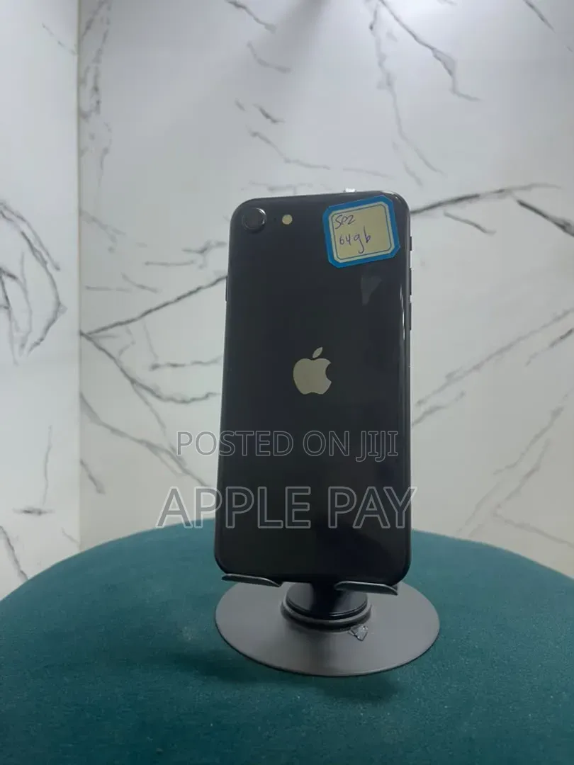 Apple iPhone SE 64 GB Black