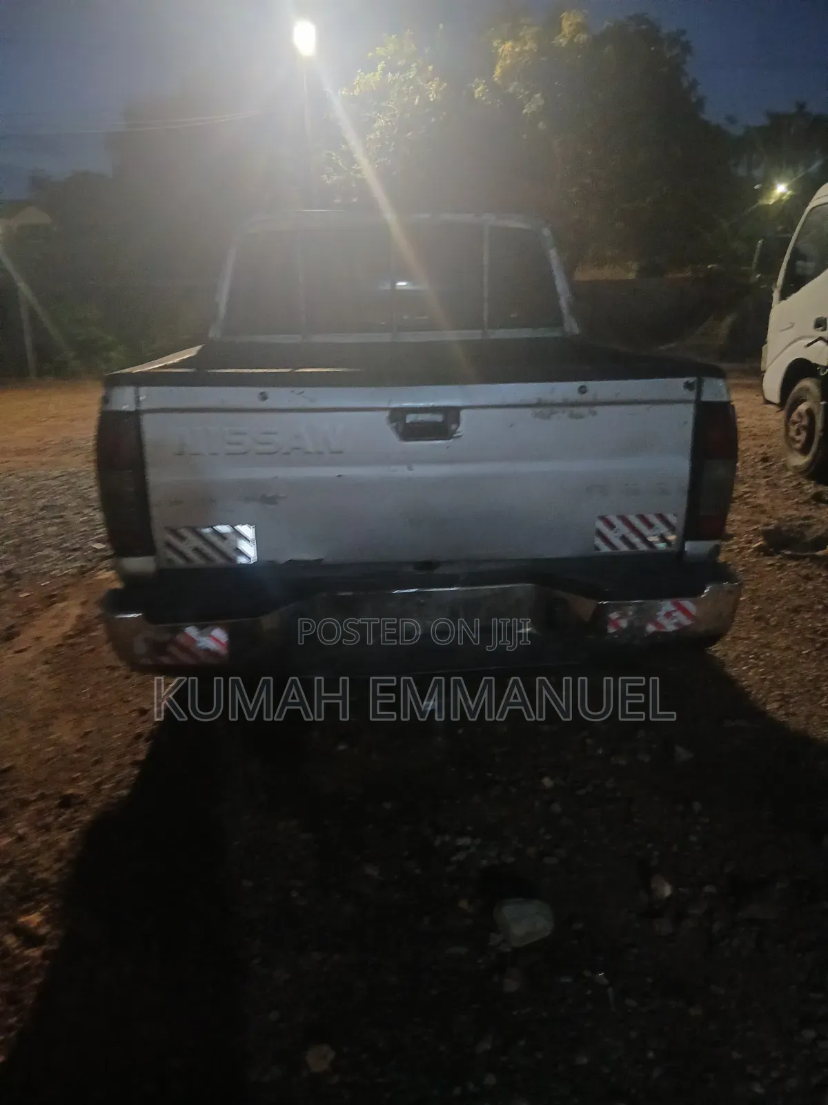 Nissan Hardbody 2016 Silver