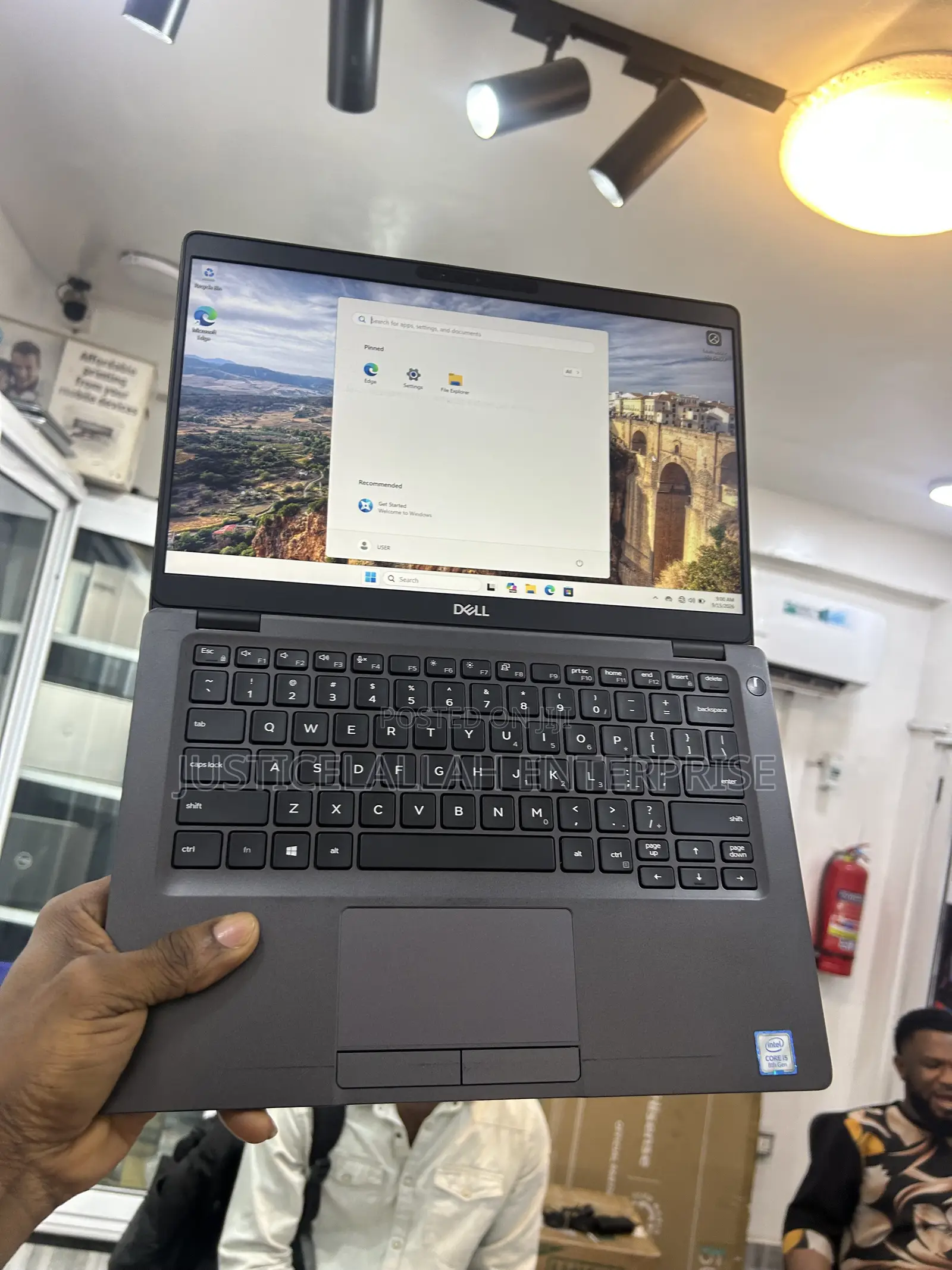 Laptop Dell Latitude 5300 8GB Intel Core i5 SSD 256GB
