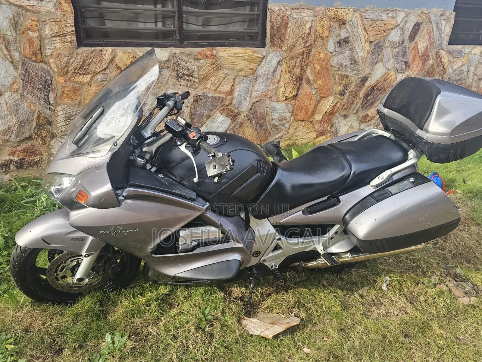 Honda 2016 Gray