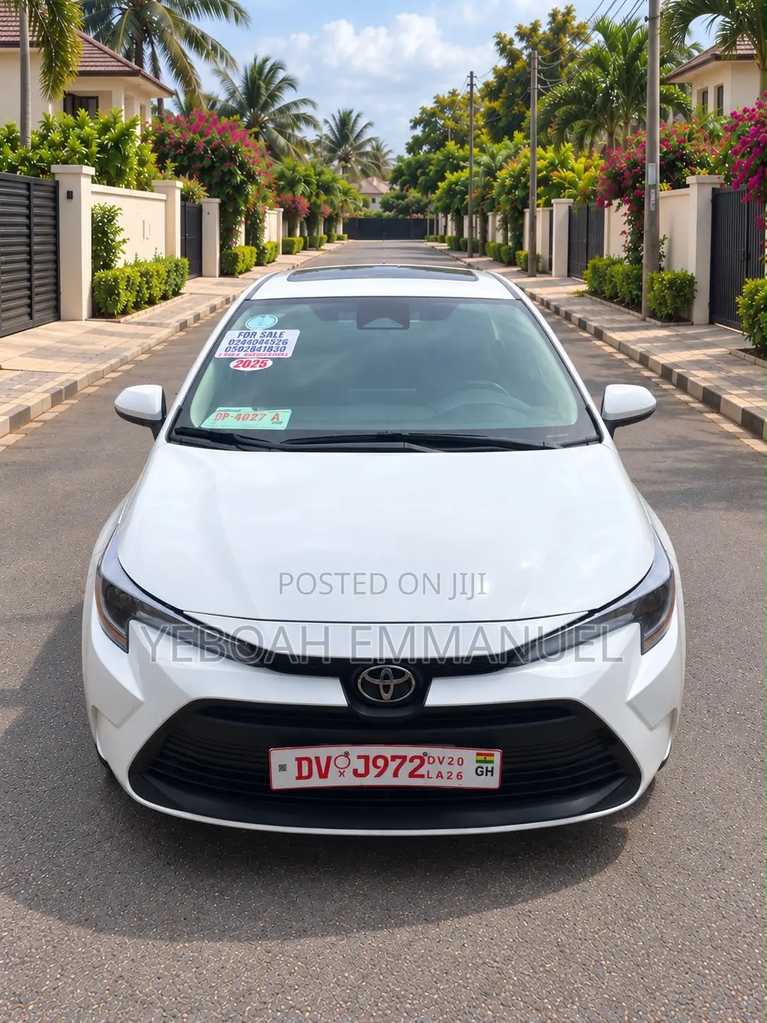 New Toyota Corolla Hybrid LE 2025 White