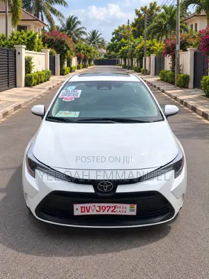 New Toyota Corolla Hybrid LE 2025 White