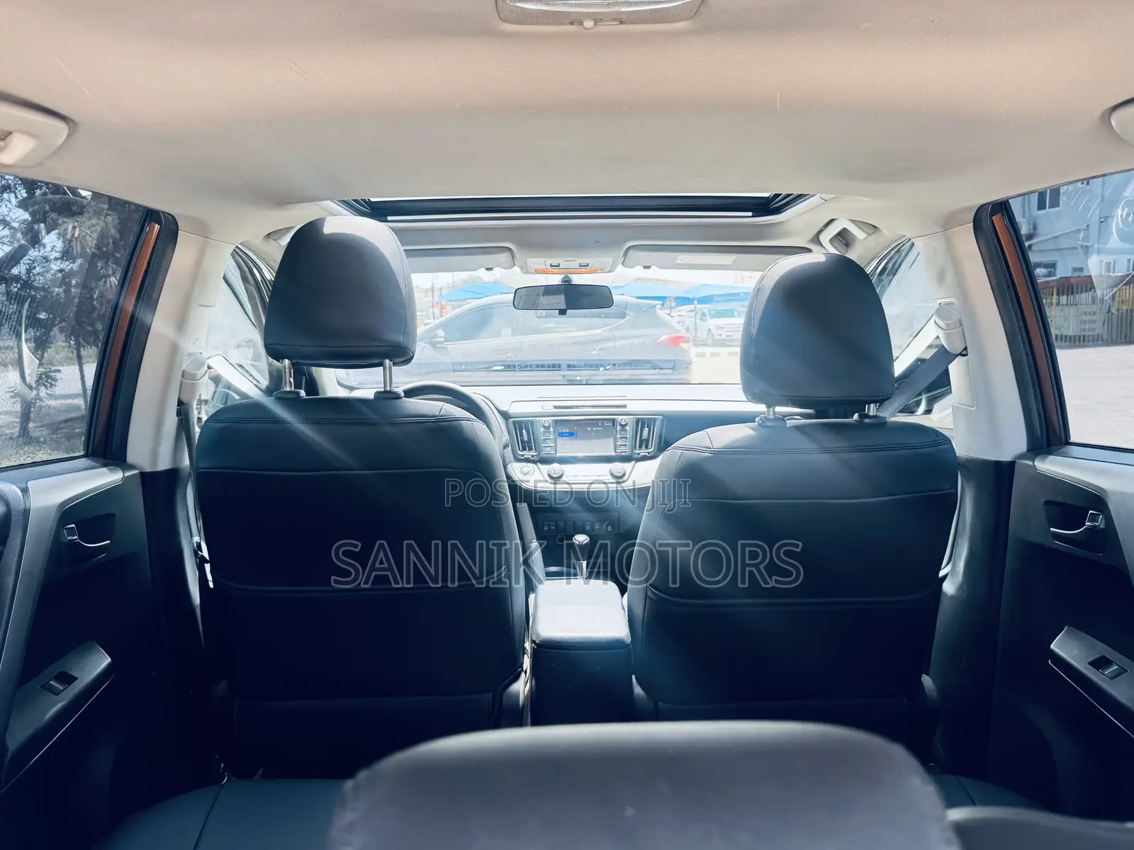 Toyota RAV4 Limited AWD (2.5L 4cyl 6A) 2017 Brown
