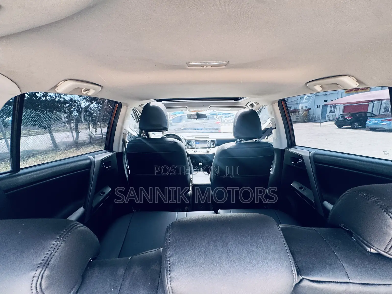 Toyota RAV4 Limited AWD (2.5L 4cyl 6A) 2017 Brown