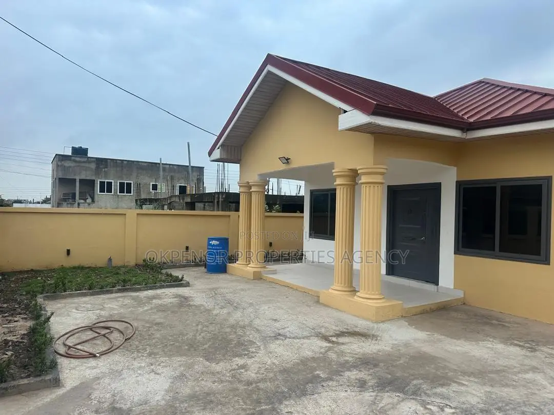 3bdrm House in Tema Com25 for rent