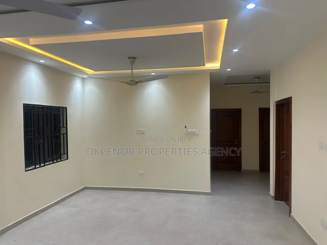 3bdrm House in Tema Com25 for rent