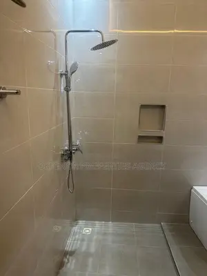 3bdrm House in Tema Com25 for rent
