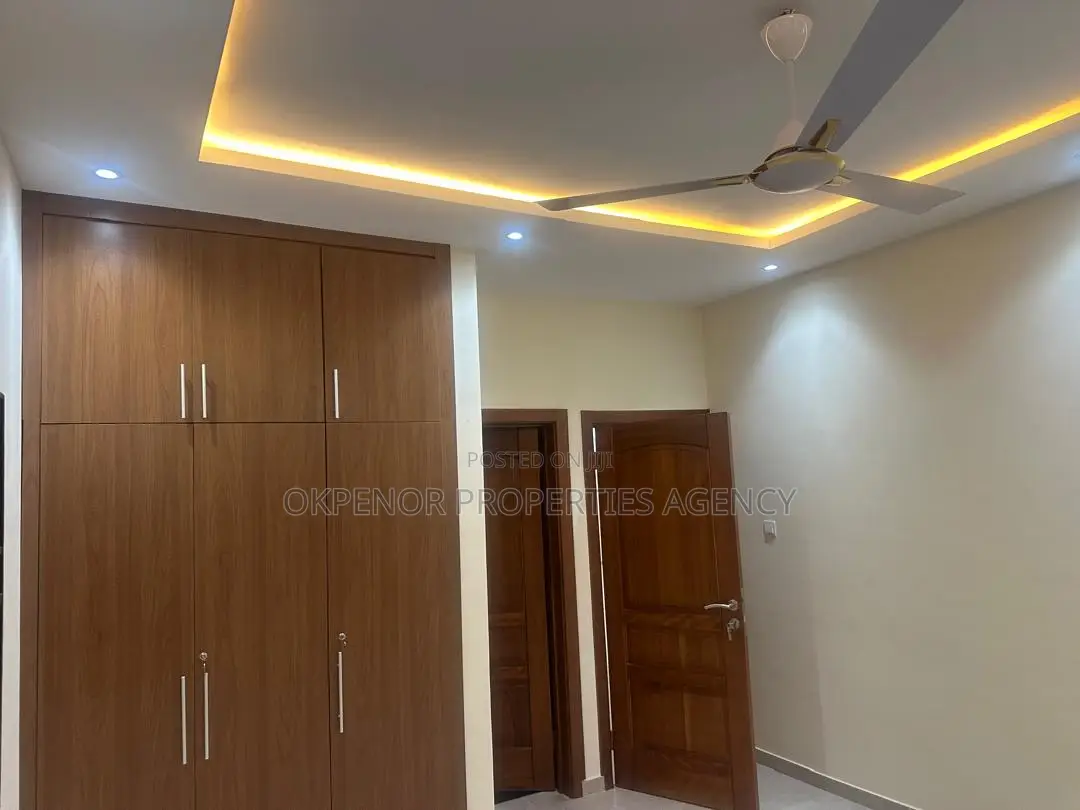 3bdrm House in Tema Com25 for rent