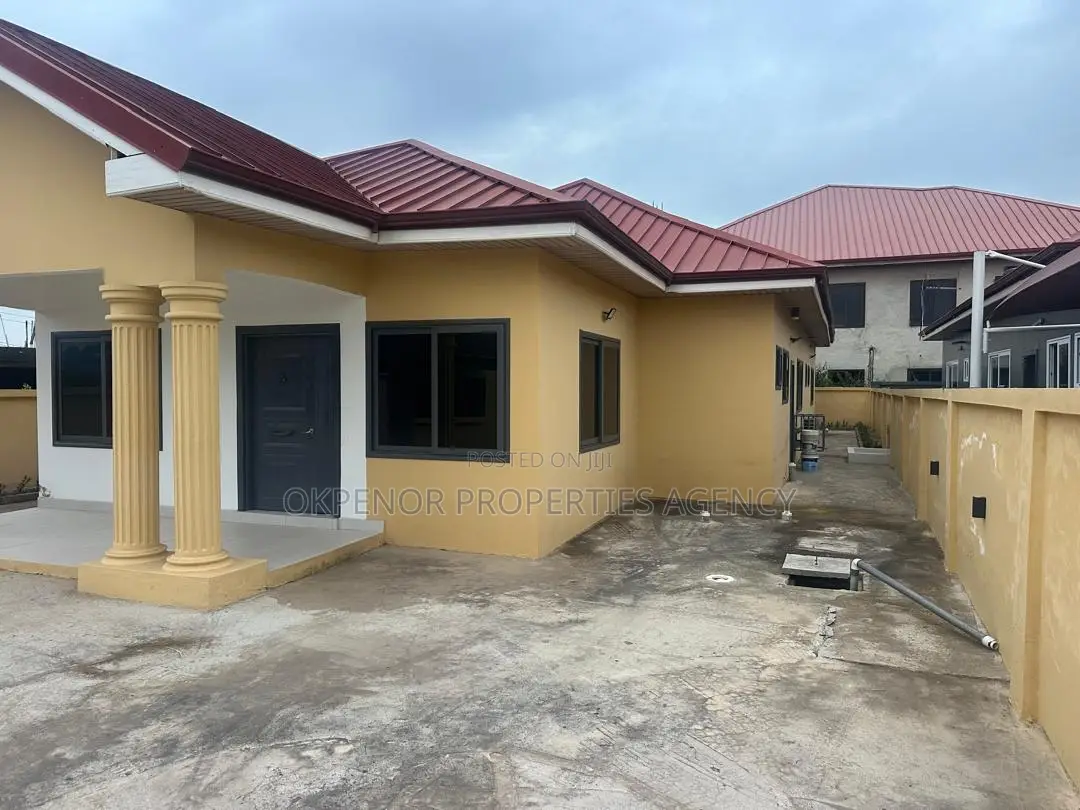 3bdrm House in Tema Com25 for rent