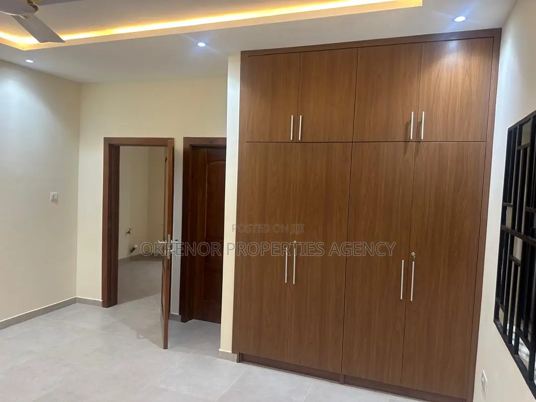 3bdrm House in Tema Com25 for rent
