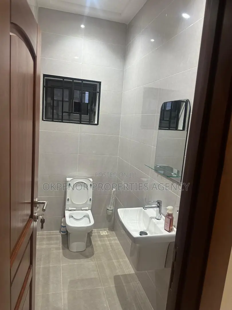 3bdrm House in Tema Com25 for rent
