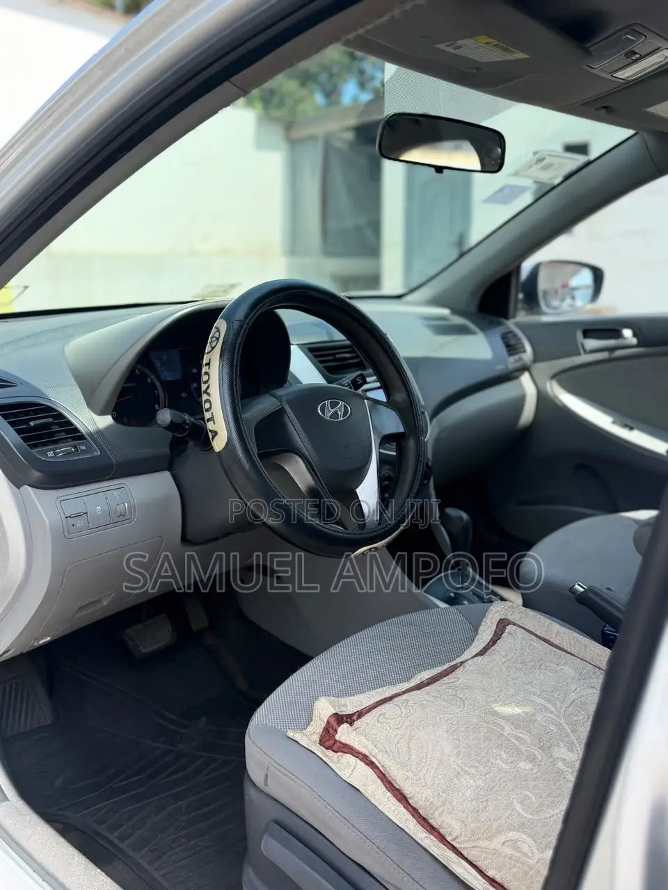 Hyundai Accent 2012 Gray