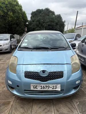 Toyota Vitz 1.5 FWD 3dr 2010 Blue