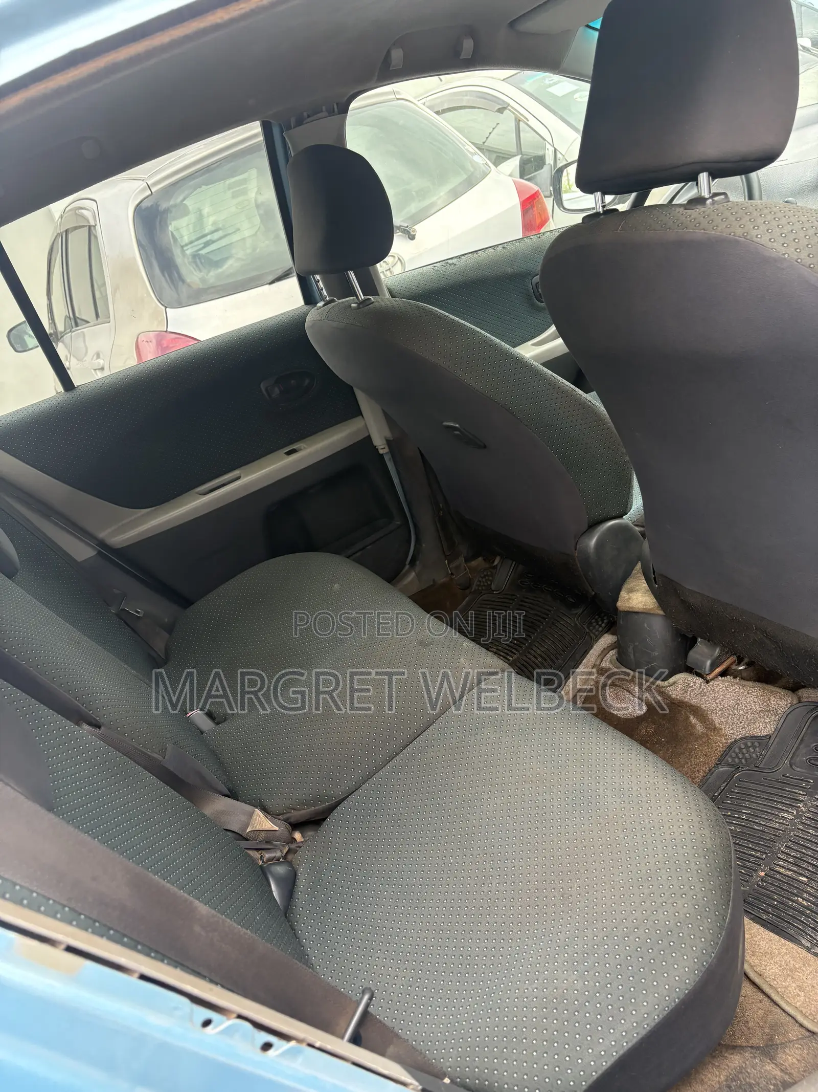 Toyota Vitz 1.5 FWD 3dr 2010 Blue