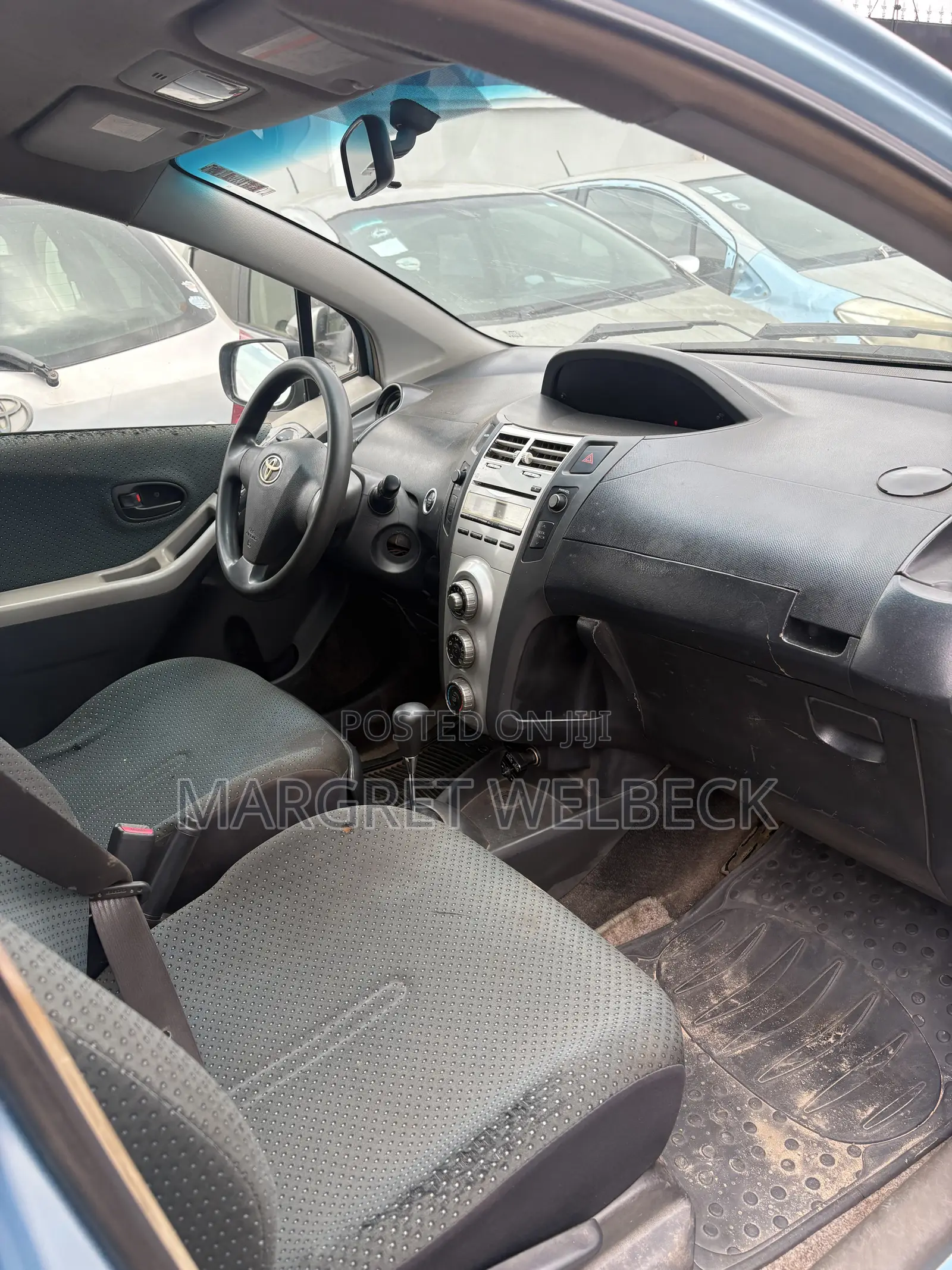 Toyota Vitz 1.5 FWD 3dr 2010 Blue