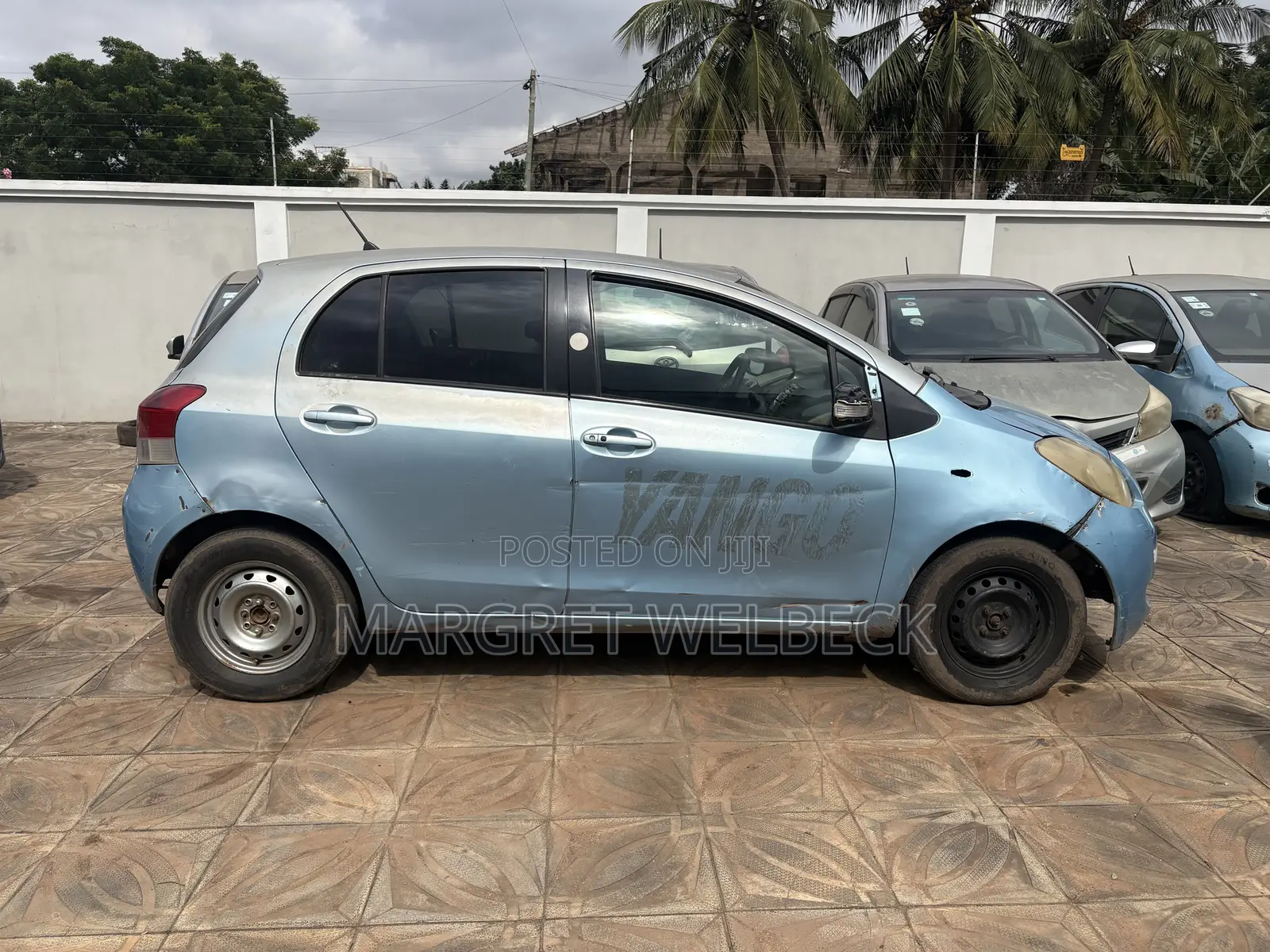 Toyota Vitz 1.5 FWD 3dr 2010 Blue