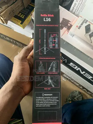 L16 Selfie Stick