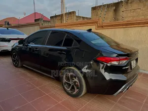 Toyota Corolla LE 2020 Black