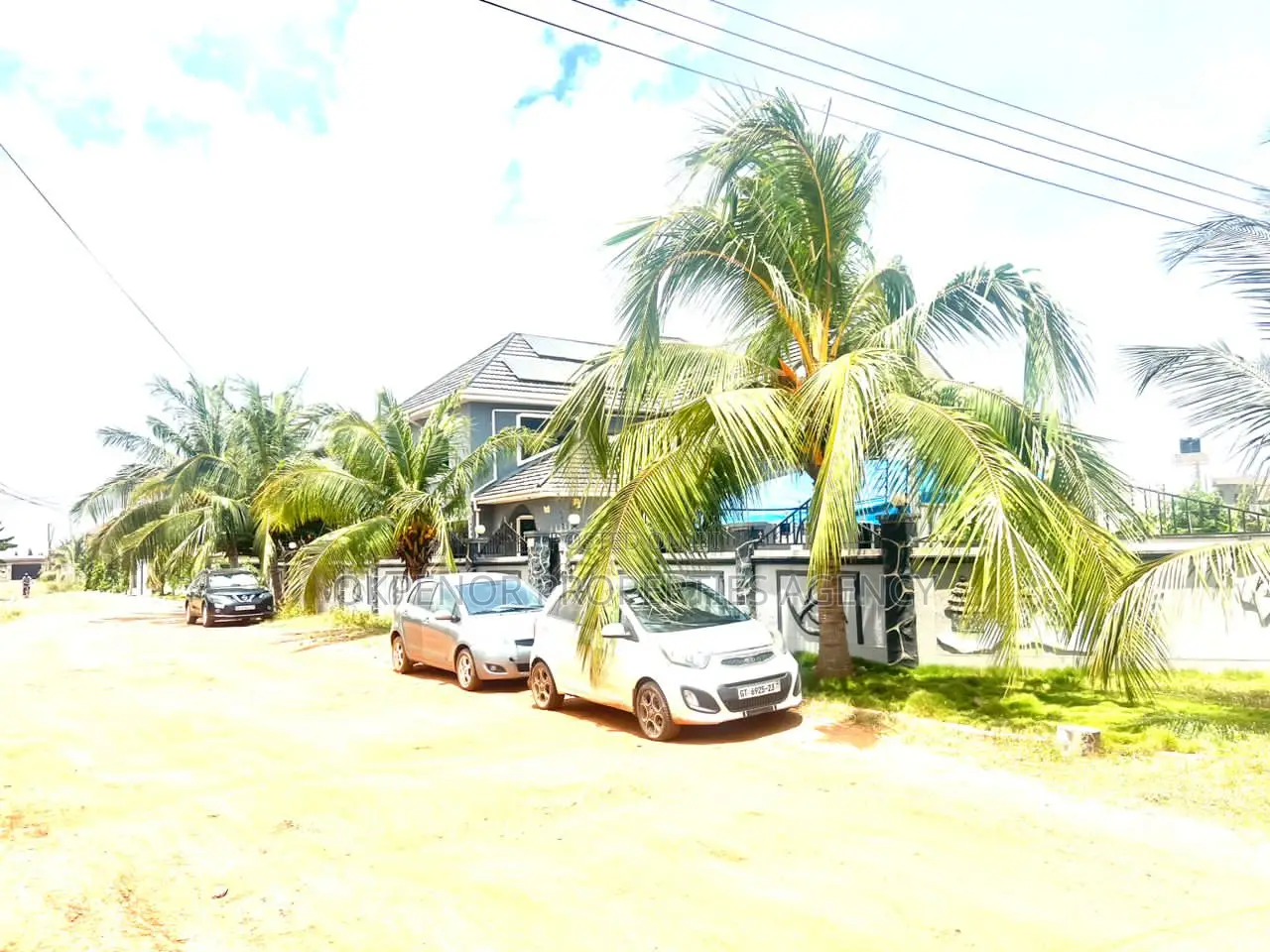 Furnished 5bdrm House in Tema Com25 for rent