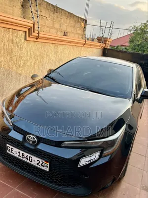 Toyota Corolla LE 2020 Black