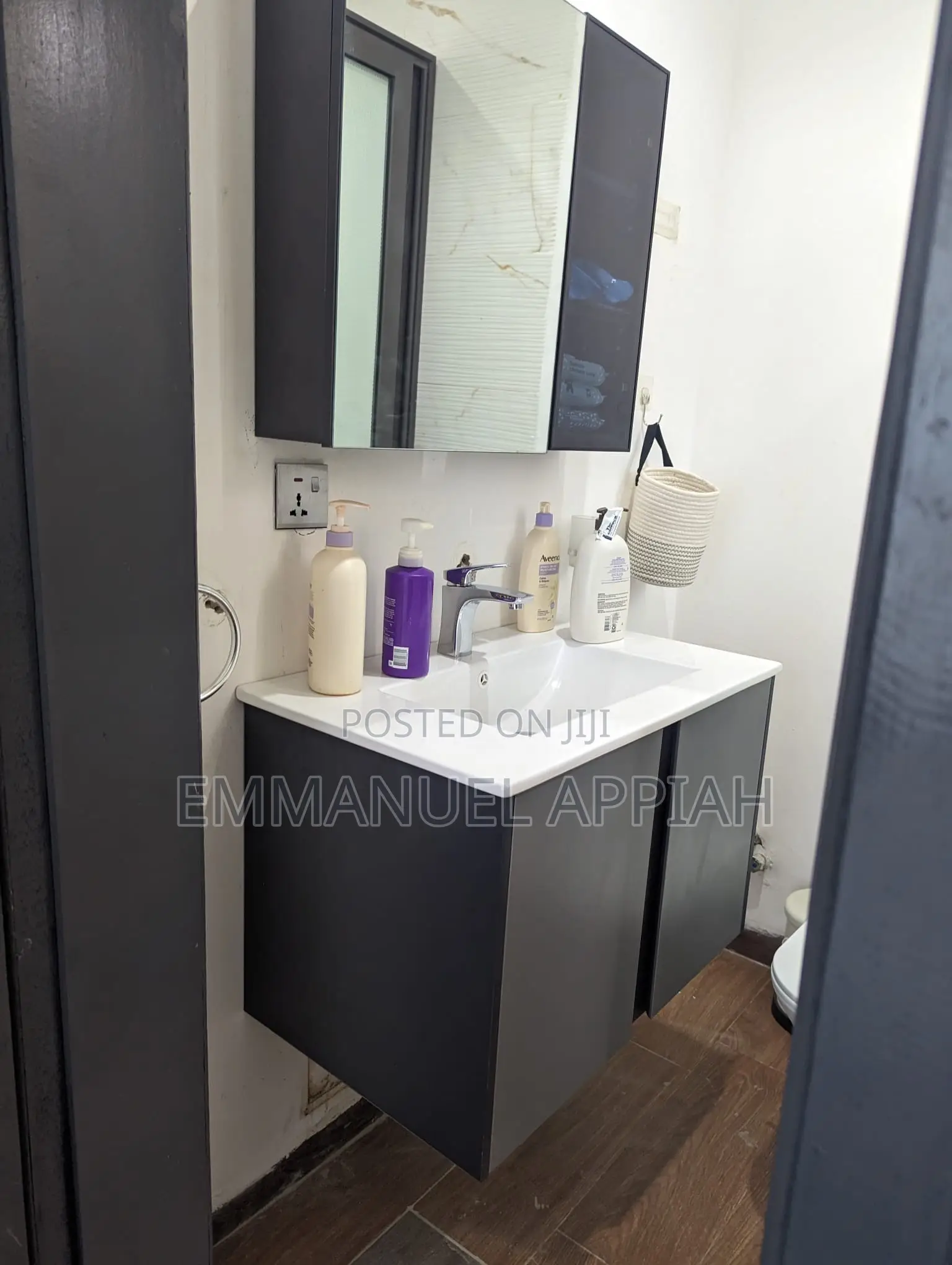 3bdrm Duplex in School Junction, Accra Metropolitan for rent