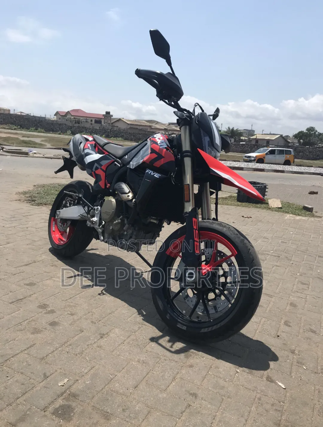 Ducati Hypermotard 950 RVE 2024