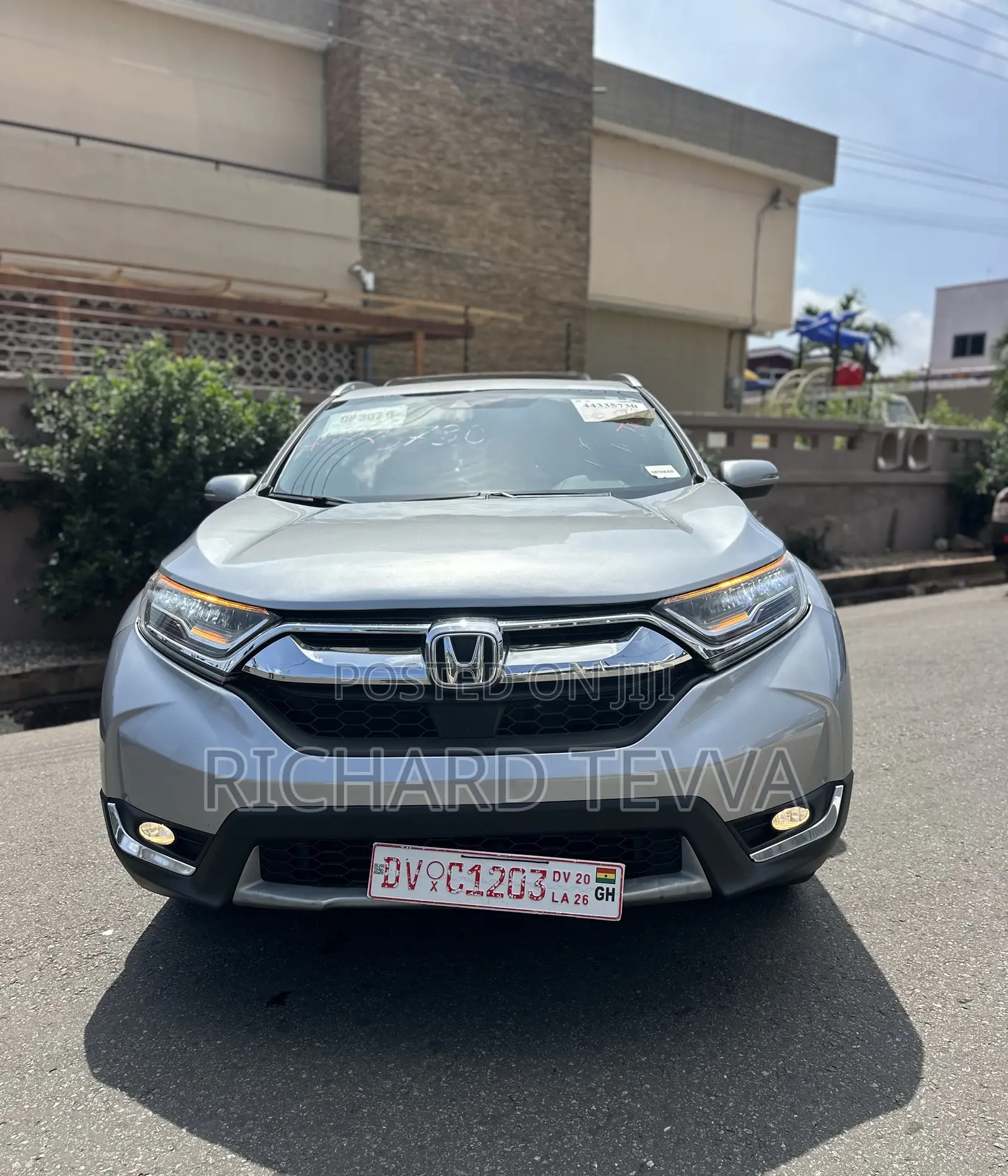 Honda CR-V Touring 4dr SUV AWD (1.5L 4cyl CVT) 2017 Silver