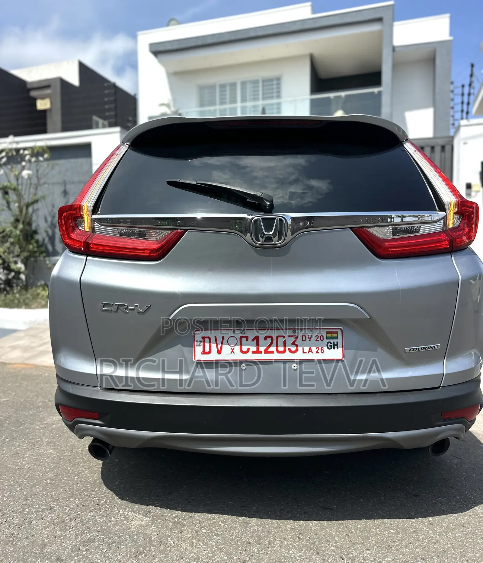 Honda CR-V Touring 4dr SUV AWD (1.5L 4cyl CVT) 2017 Silver