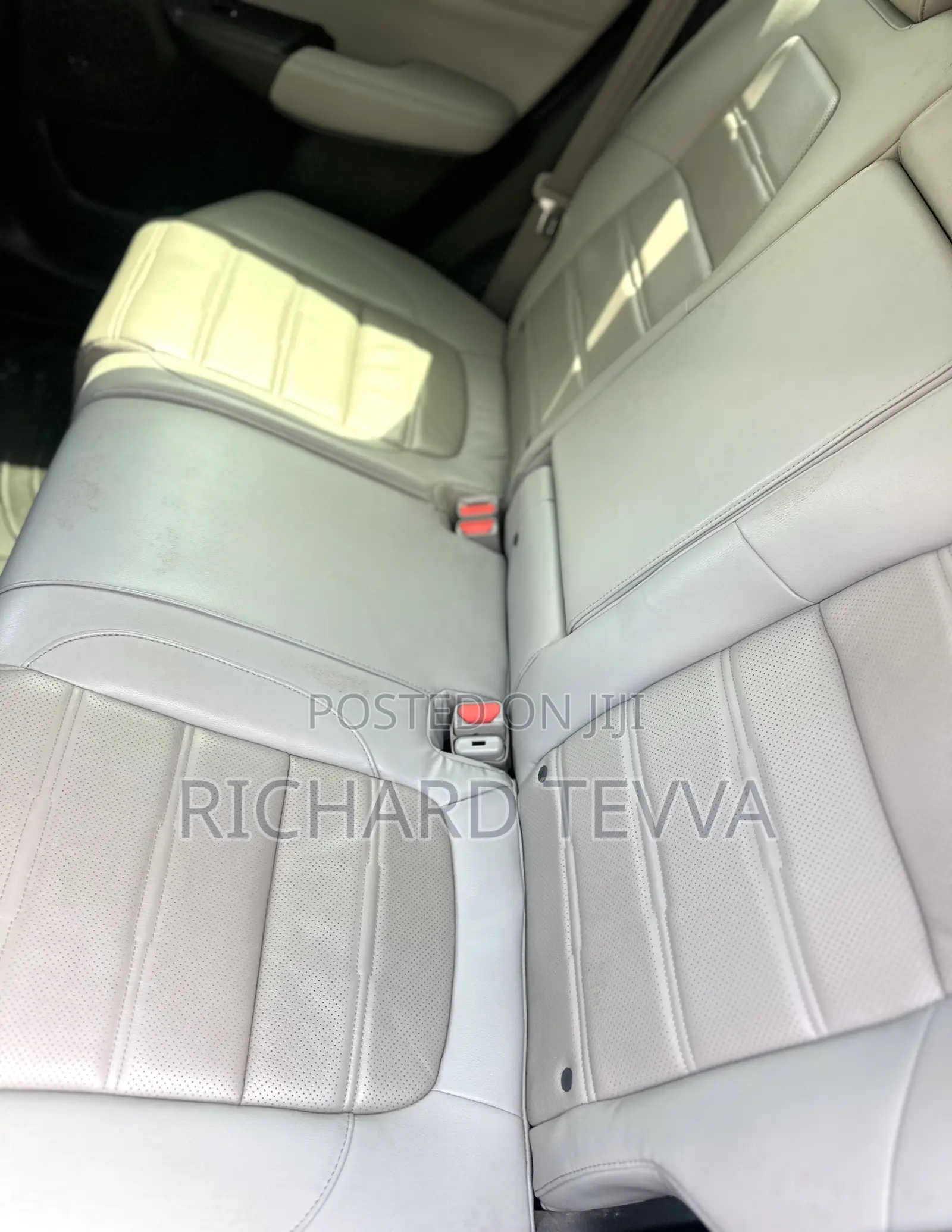 Honda CR-V Touring 4dr SUV AWD (1.5L 4cyl CVT) 2017 Silver