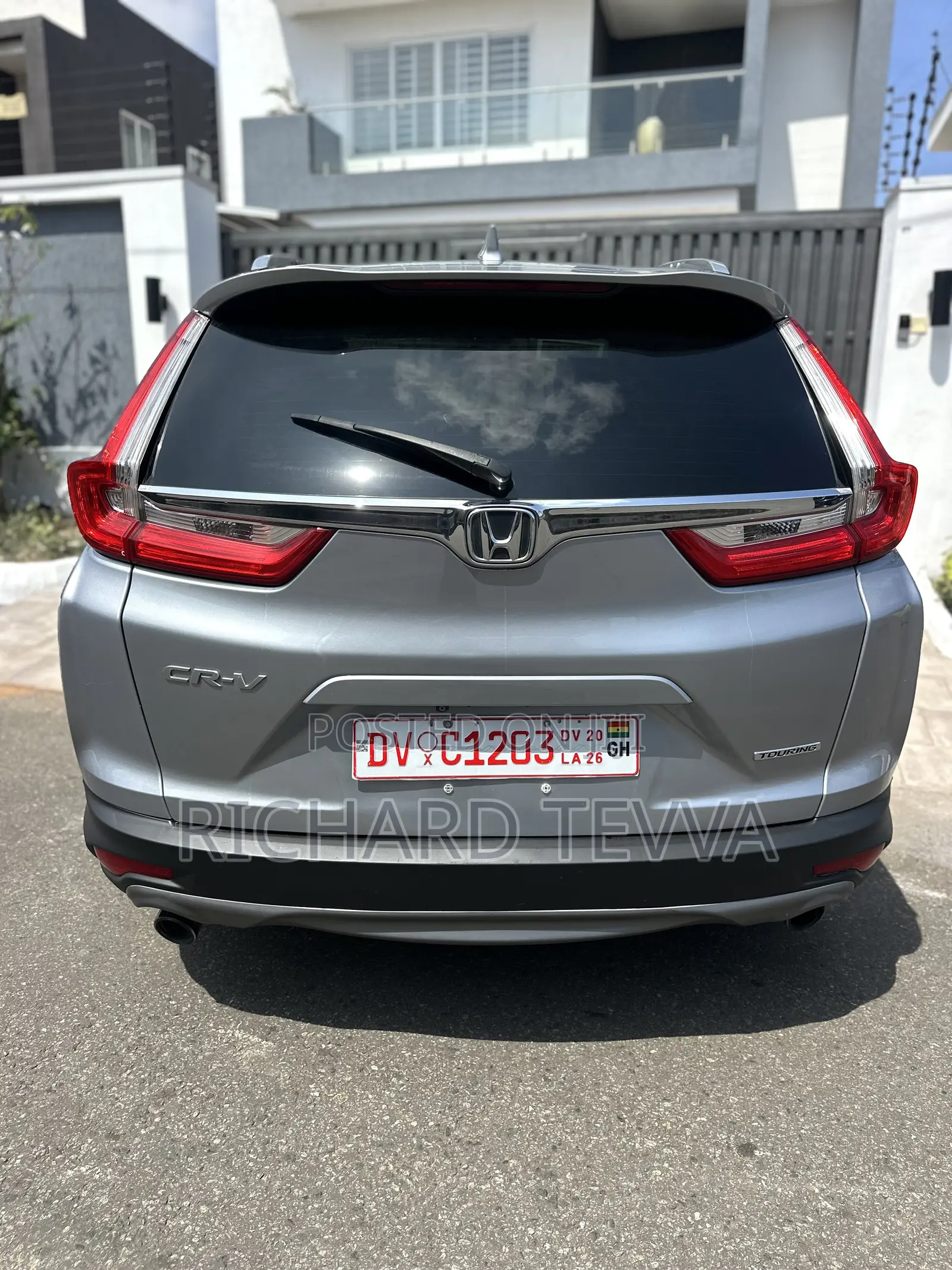 Honda CR-V Touring 4dr SUV AWD (1.5L 4cyl CVT) 2017 Silver