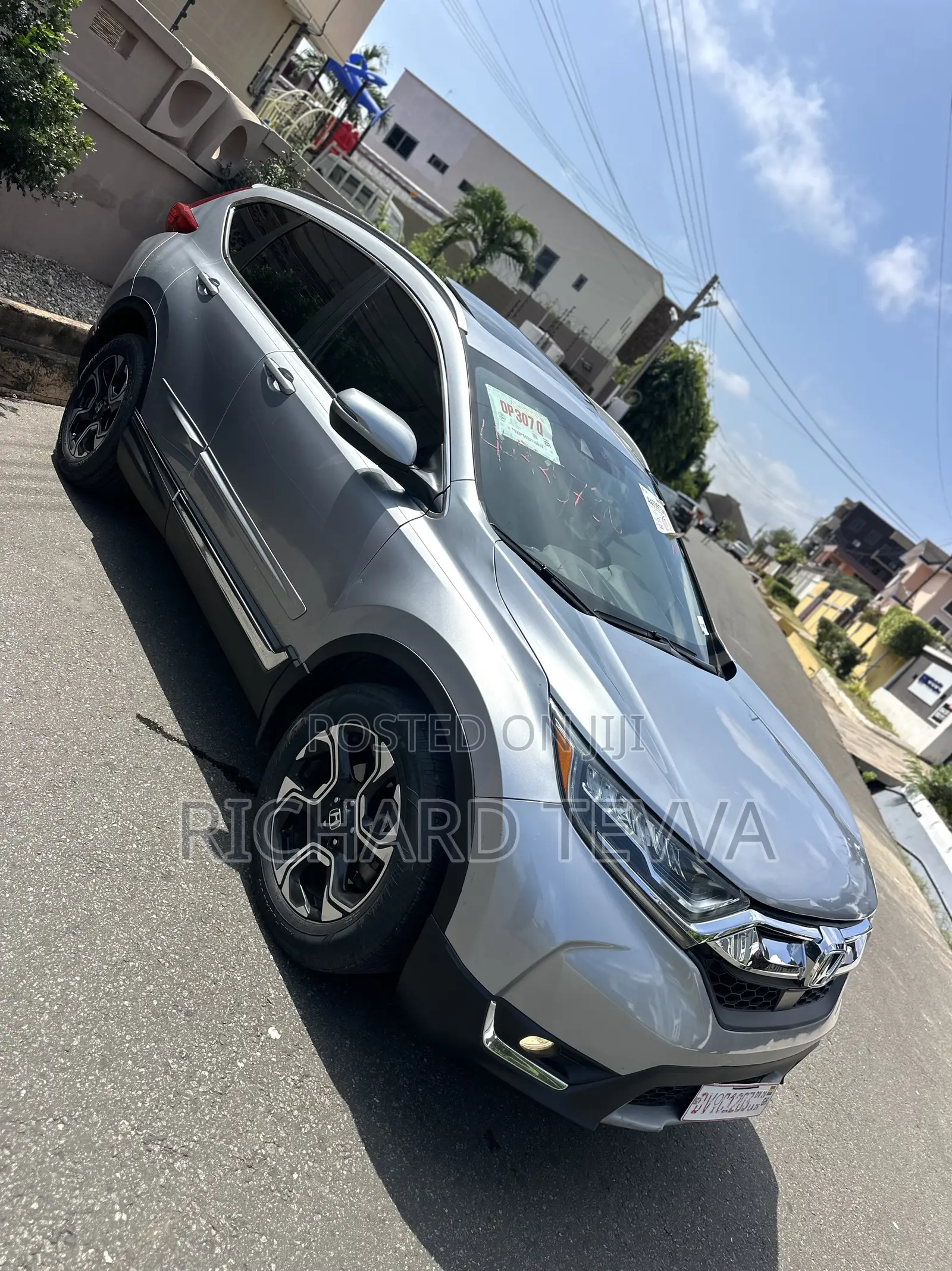 Honda CR-V Touring 4dr SUV AWD (1.5L 4cyl CVT) 2017 Silver