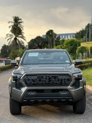 Toyota Tacoma 2025 Green