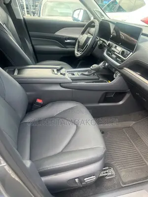 Toyota Highlander 2026 Gray
