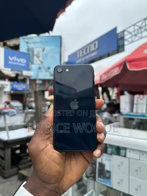 Apple iPhone SE (2022) 64 GB Black