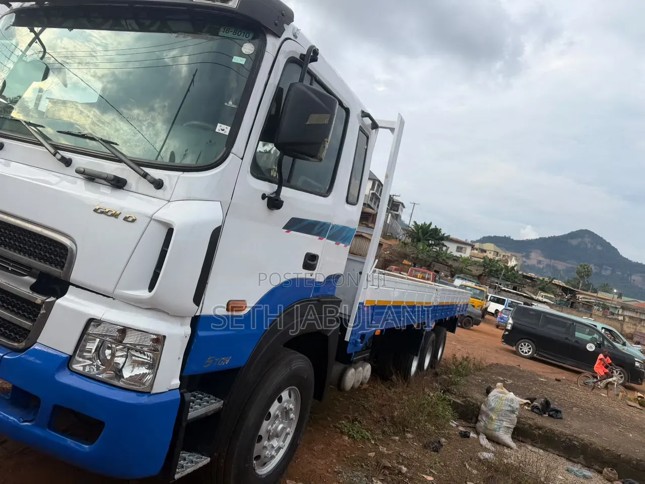 Hyundai Gold 510W Flatbed Cargo Truck 6x4 - 9.5 Ton