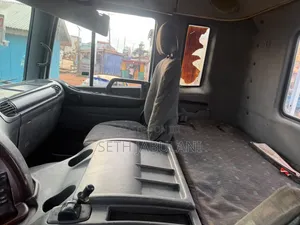 Hyundai Gold 510W Flatbed Cargo Truck 6x4 - 9.5 Ton