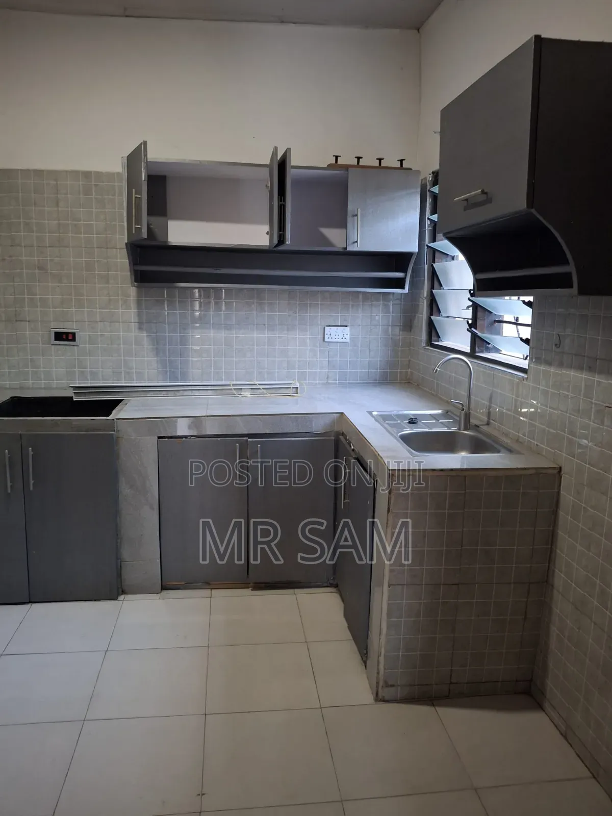 2bdrm Apartment in Sam Properties, West Hills Mall Area for rent