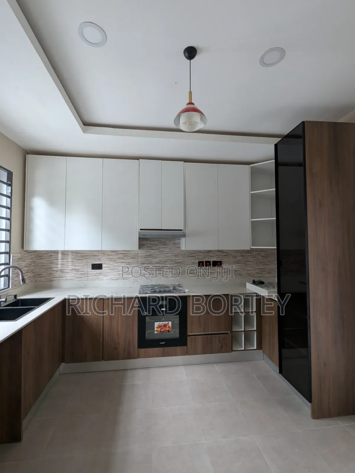 3bdrm House in Baatsona Total for rent