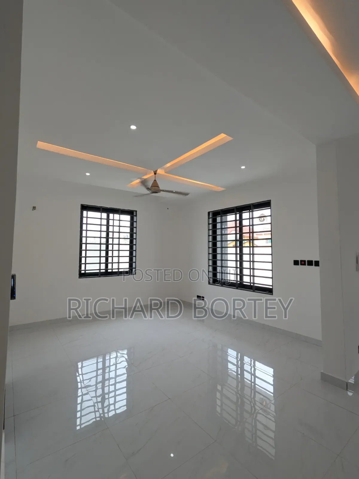 3bdrm House in Baatsona Total for rent