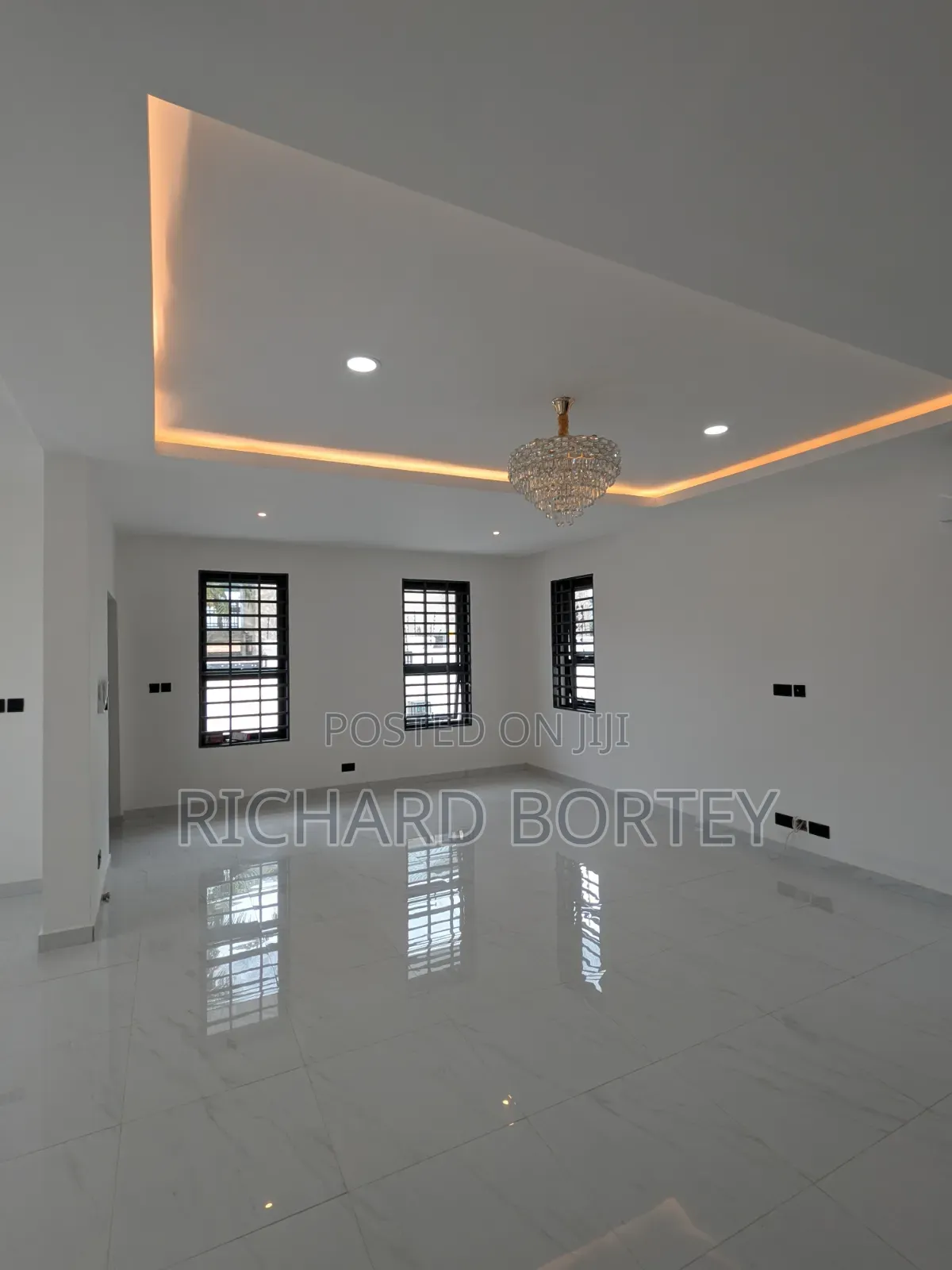 3bdrm House in Baatsona Total for rent