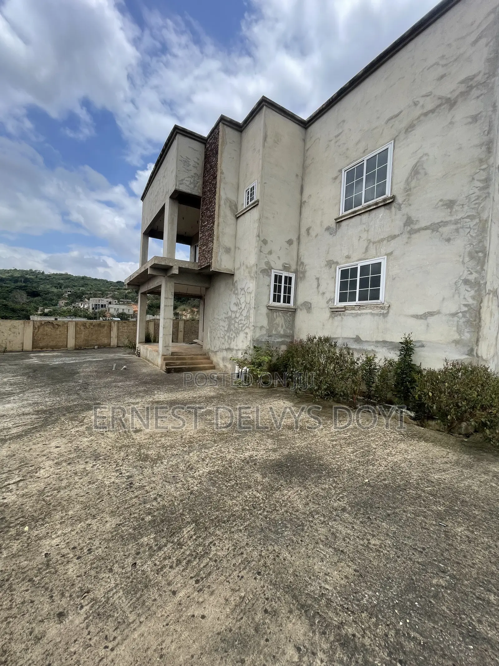 4bdrm Mansion in Abokobi Hills, Ga East Municipal for sale