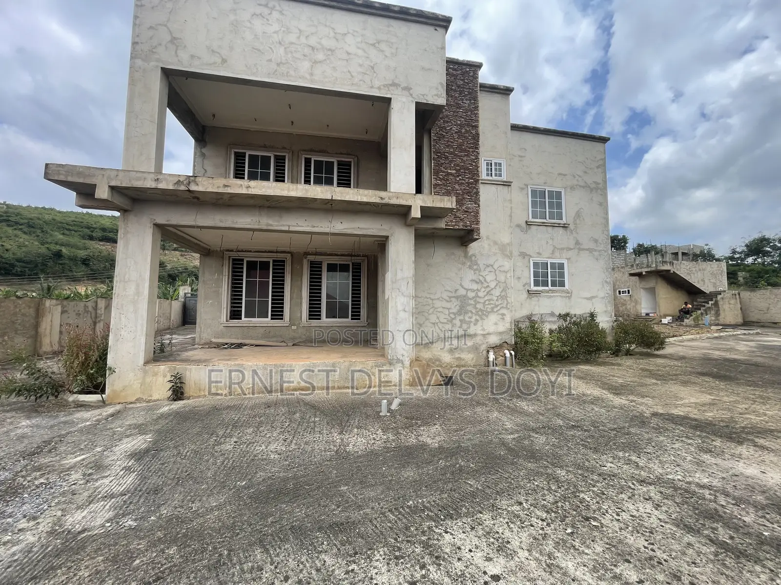 4bdrm Mansion in Abokobi Hills, Ga East Municipal for sale