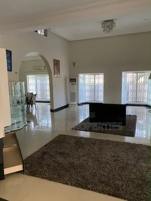 5bdrm House in East Legon for sale