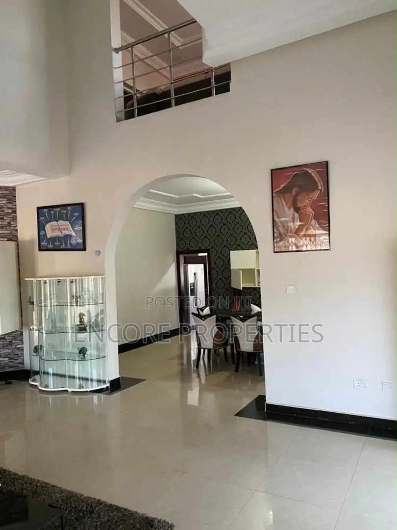 5bdrm House in East Legon for sale