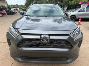 Toyota RAV4 LE 2021 Gray
