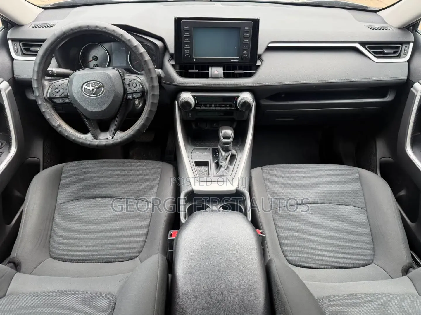 Toyota RAV4 LE FWD 2020 Brown