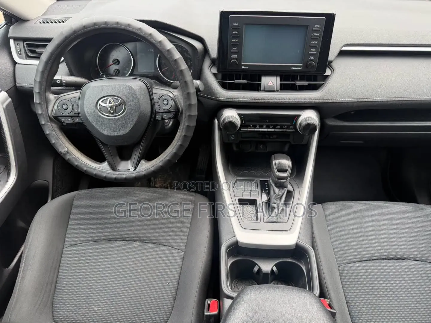 Toyota RAV4 LE FWD 2020 Brown