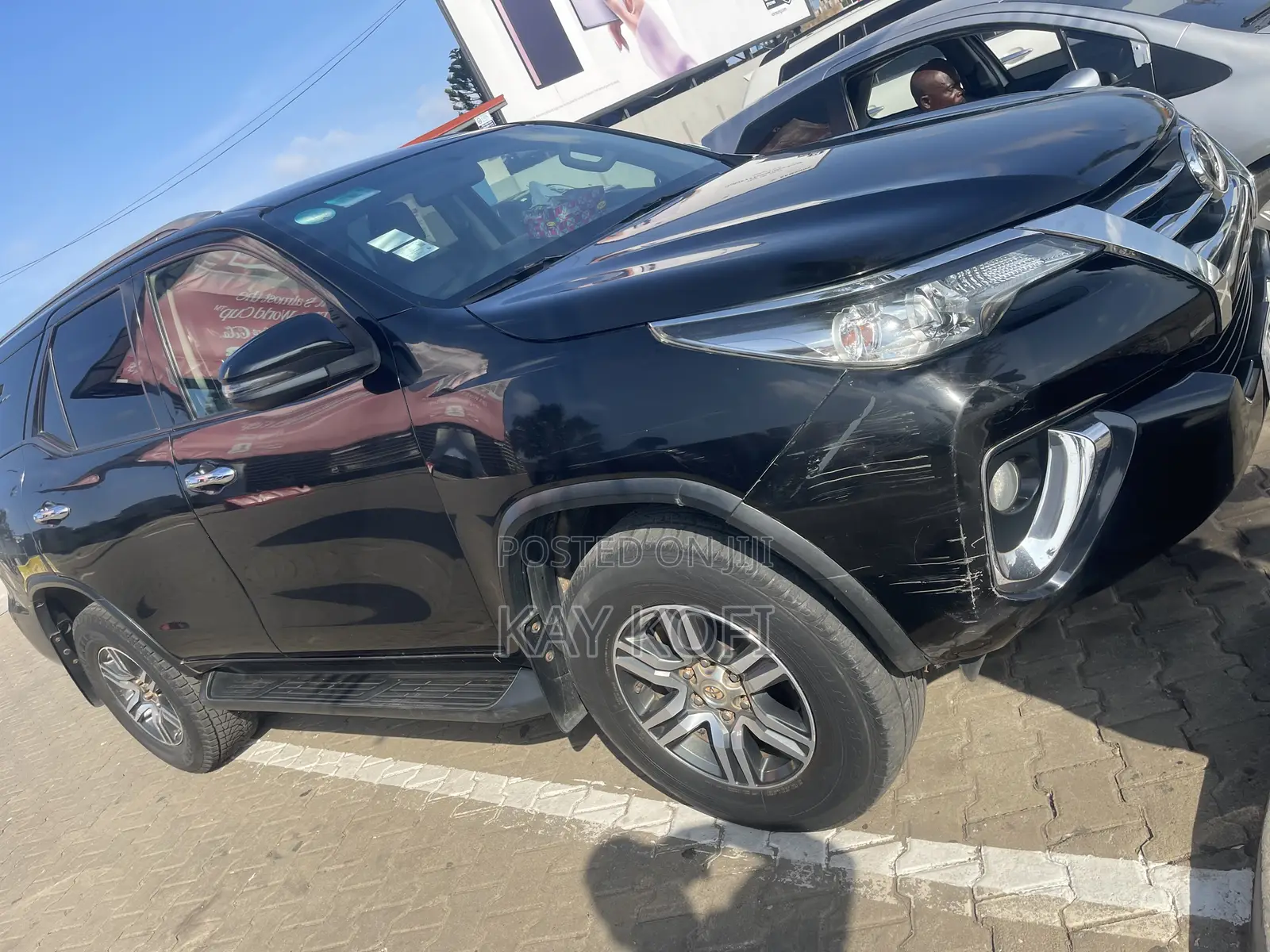 Toyota Fortuner 2.7 AWD 2019 Black