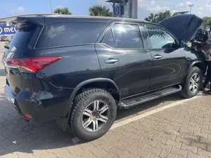Toyota Fortuner 2.7 AWD 2019 Black