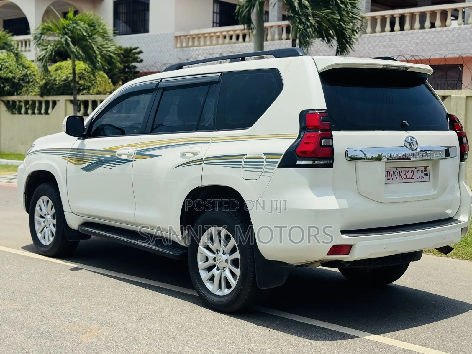 Toyota Land Cruiser Prado 2.7 2019 White